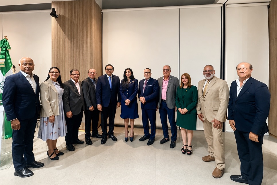 Clínica Universitaria Unión Médica fortalece la actualización jurídica de su cuerpo médico ante la entrada en vigor del Nuevo Código Penal 2025